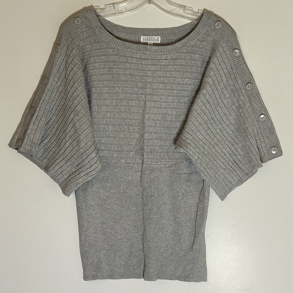 Joseph A Sweater Womens Medium Gray Boat Neck  Ribbed Button Accent‎ Classy Nice